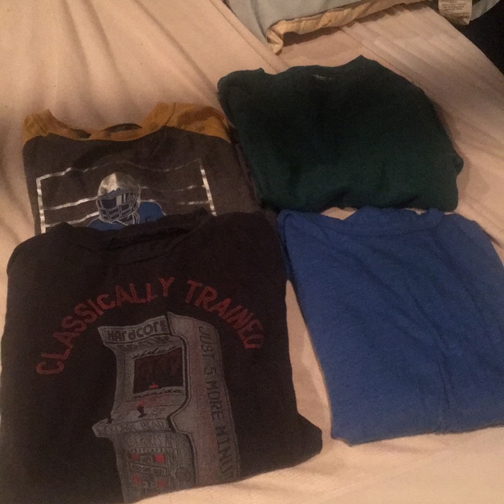 Boys long sleeve t shirt bundle size 8